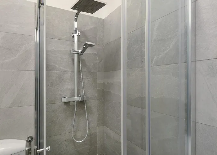 Lally's Nest Apartamento